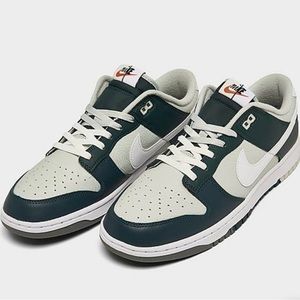 Nike Dunk Low Retro PRM (Women’s 9/Mens 7.5)